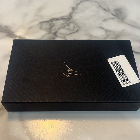 ❌❌SOLD❌❌ - Picture 3 of 3